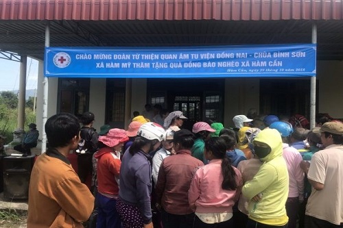 Đồng Nai: Ban Từ Thiện GHPGVN tỉnh trao tặng 300 phần quà cho đồng bào dân tộc Chăm